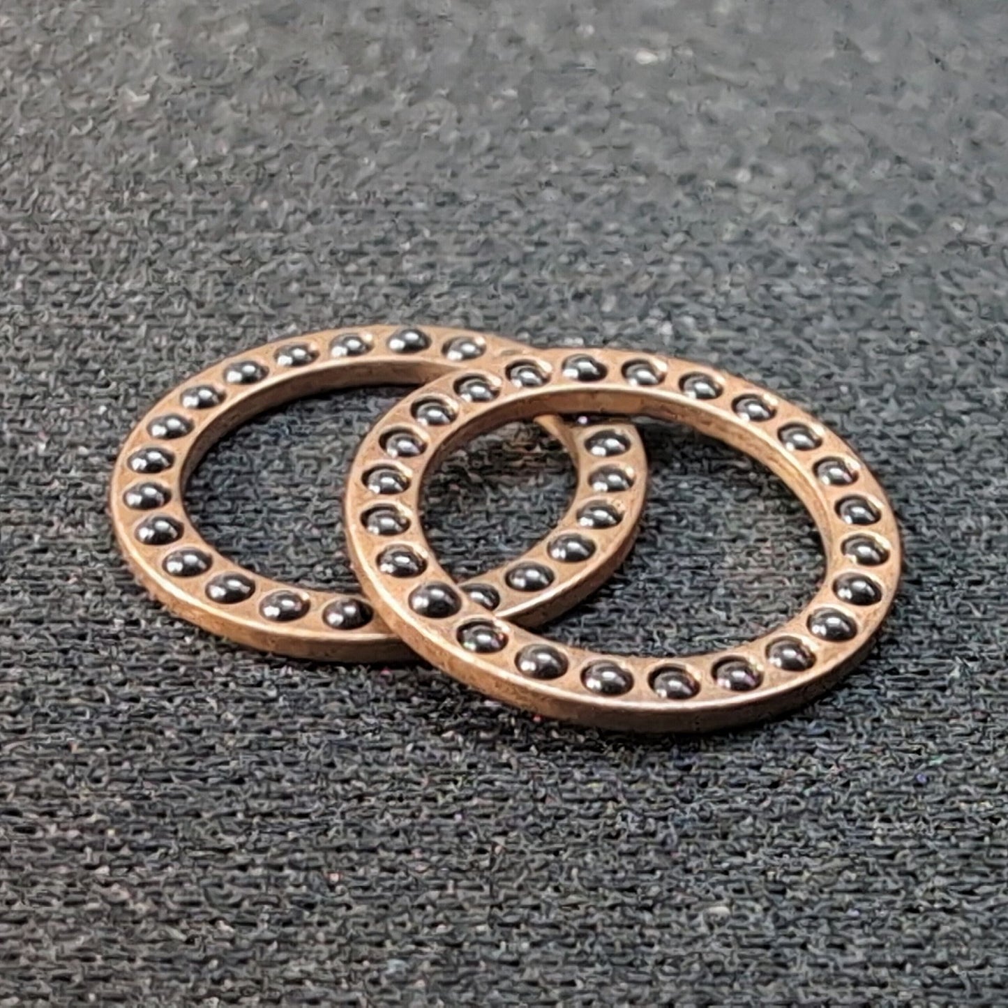 Cage Bearings - Pivot: 8mm Ceramic Bearings: 1mm (24 ball)