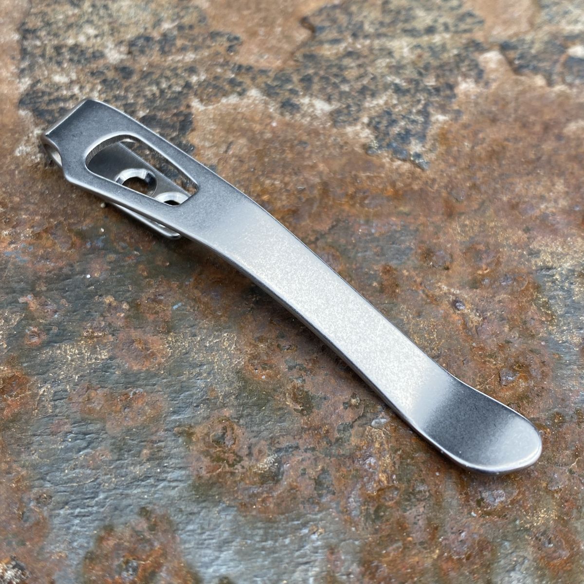 Knafs Lander Clip - Stonewashed