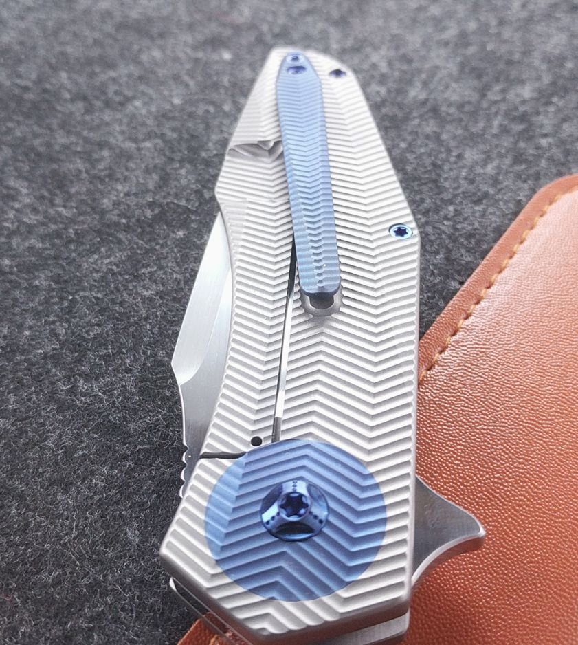 Accomplice Frame Lock<br>Blue- 3D Machined Discs<br>Standoffs