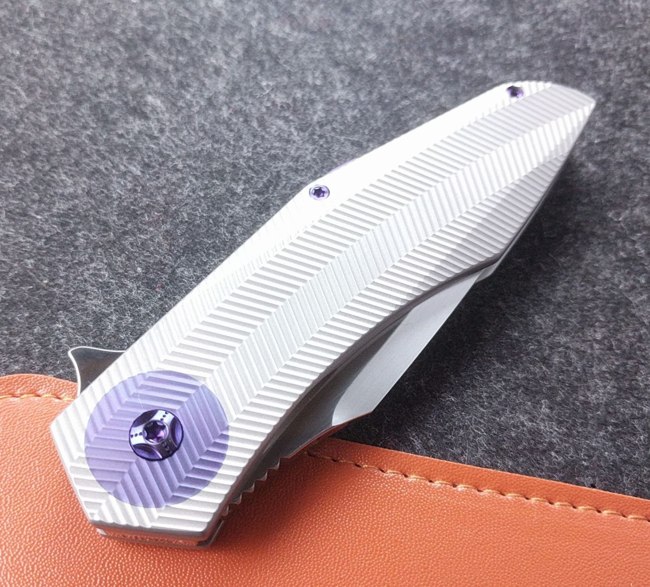 Accomplice Frame Lock<br>Purple- 3D Machined Discs<br>Backspacer