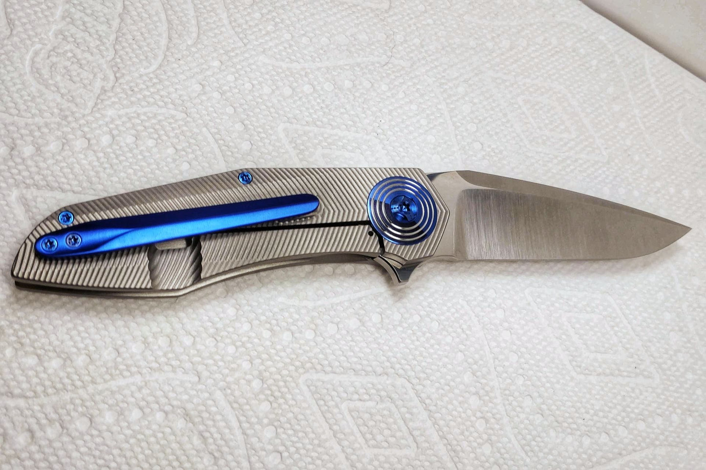 Culprit Frame Lock<br>Polished Discs<br>Standoffs