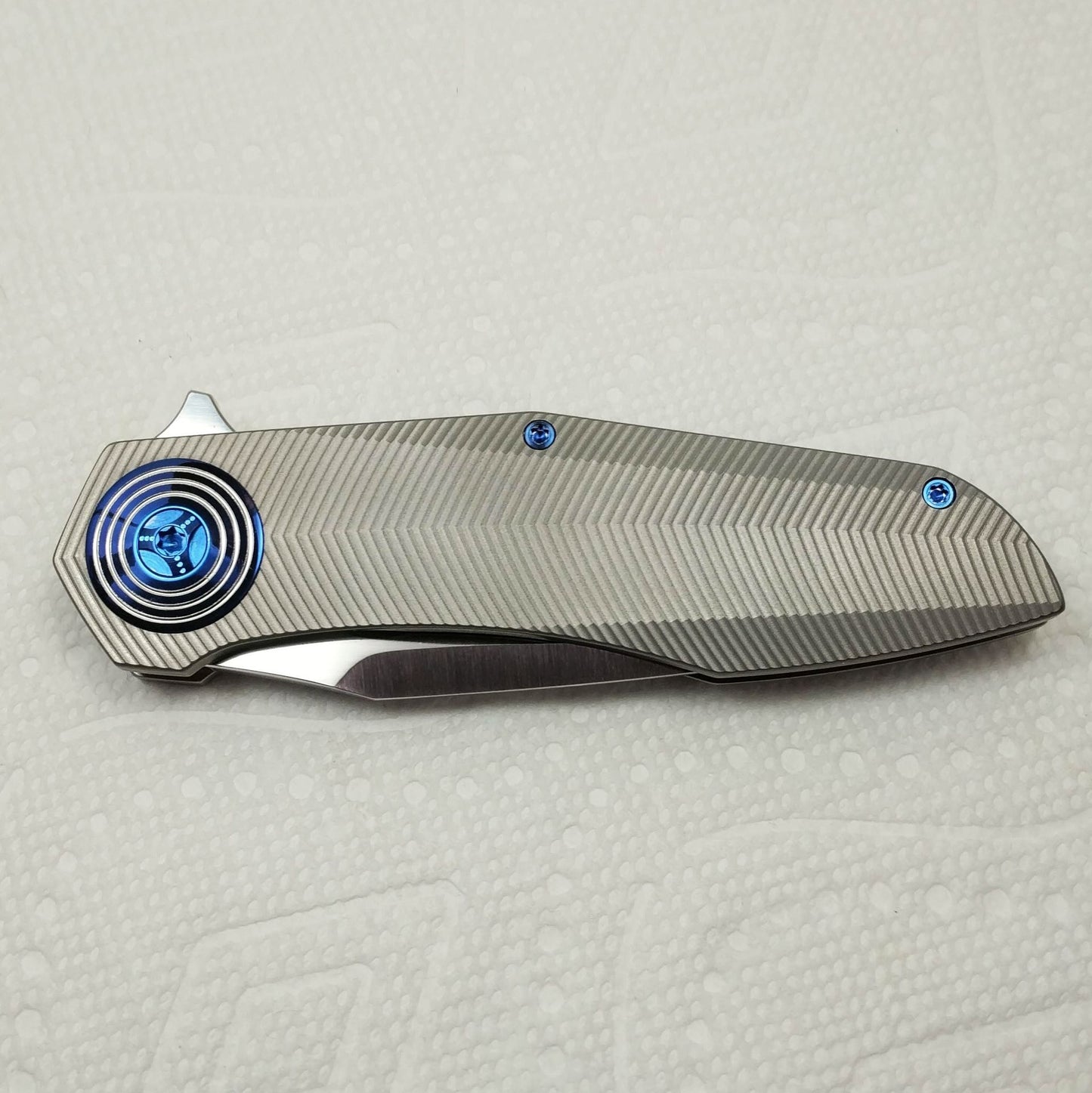 Culprit Frame Lock<br>Polished Discs<br>Standoffs