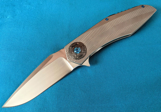 Accomplice Frame Lock<br>Zircuti- Blasted Discs<br>Backspacer